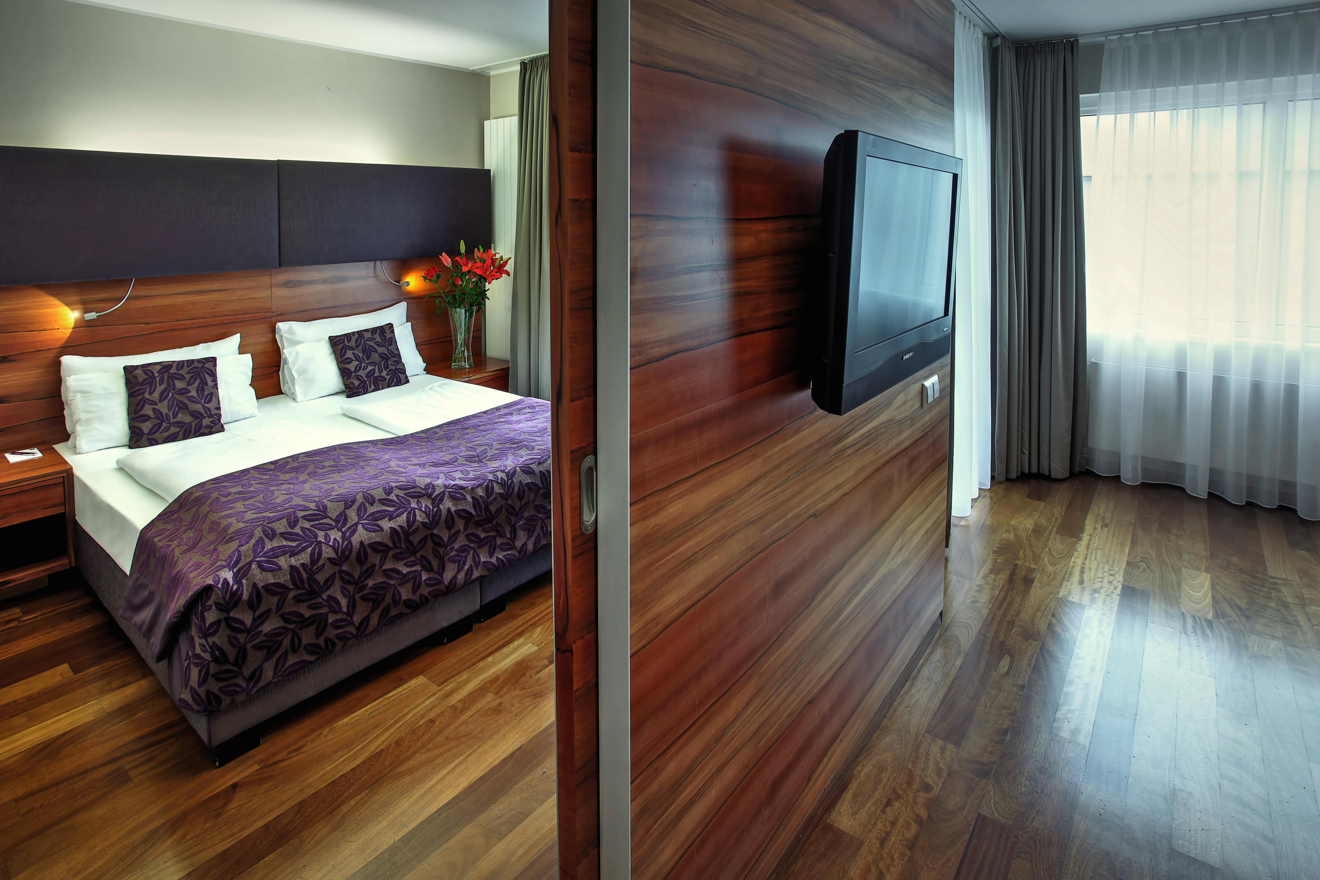 ปาคัท สวีท โฮเต็ล Hotel เวียนนา ภายนอก รูปภาพ