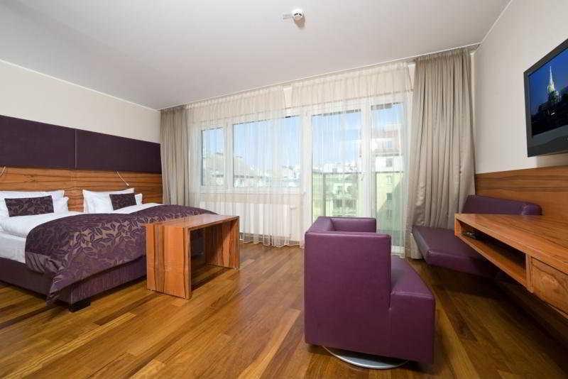 ปาคัท สวีท โฮเต็ล Hotel เวียนนา ภายนอก รูปภาพ